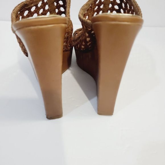 Mark & James by  Badgley Mishka tan leather high platform wedge sandals size 8 - Picture 11 of 13